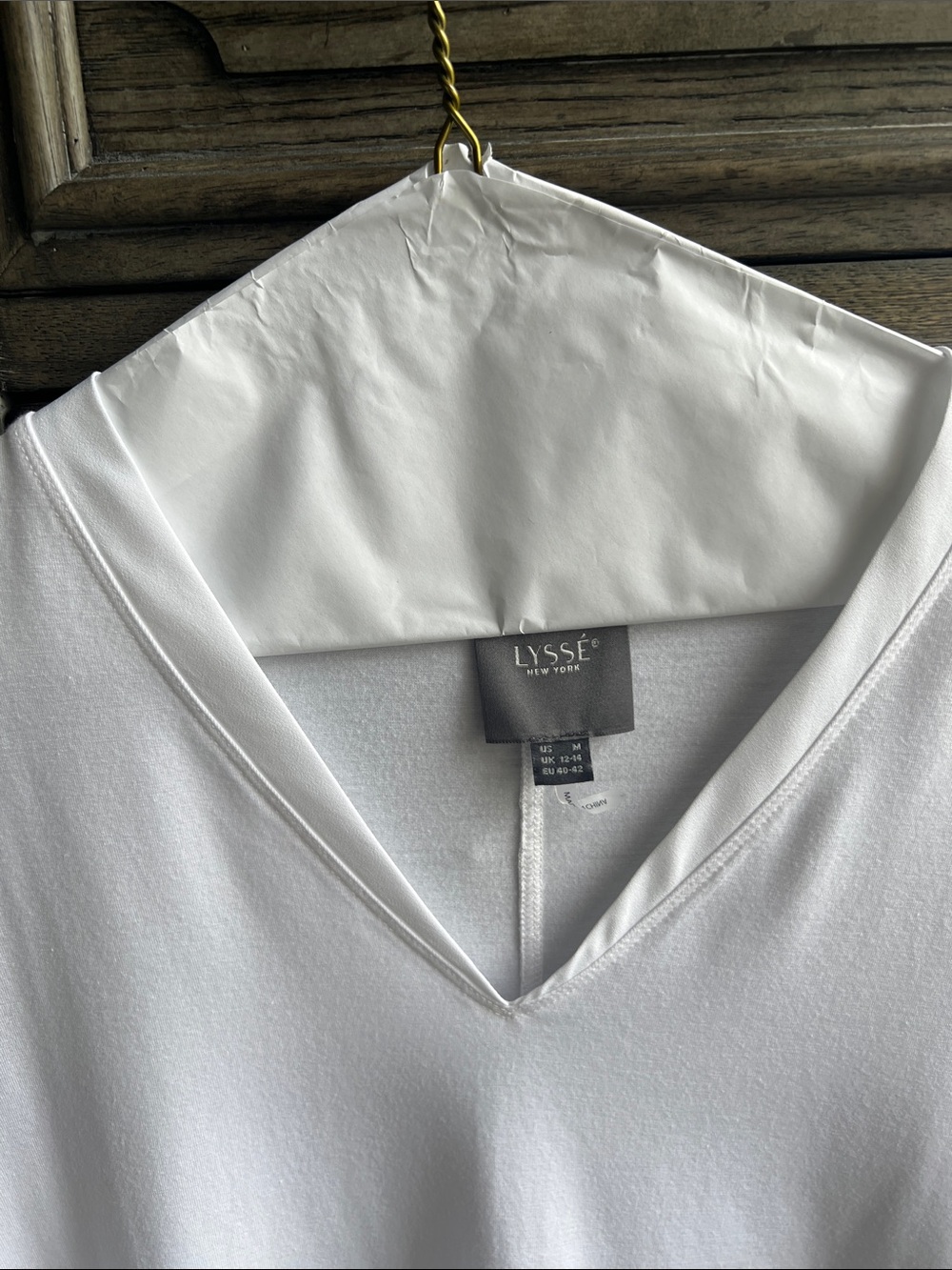 Lyssentials V-Neck Shell - Picture 3 of 4